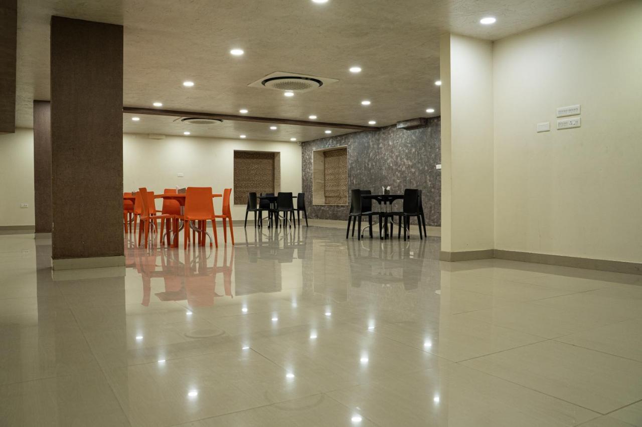 Nk7 Guest House كولكاتا المظهر الخارجي الصورة