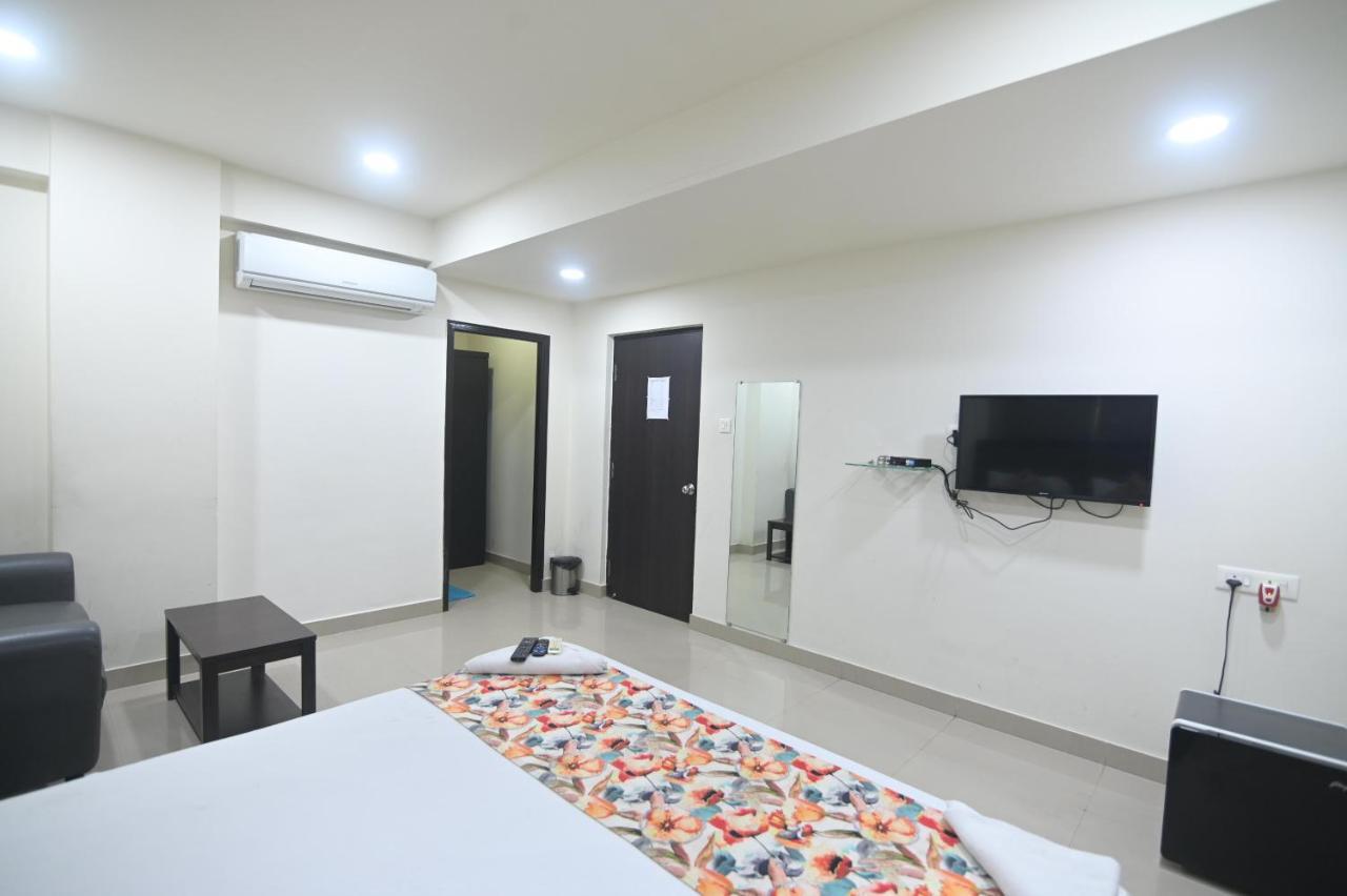 Nk7 Guest House كولكاتا المظهر الخارجي الصورة